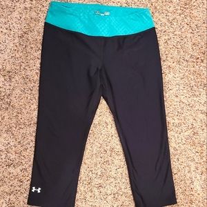 Under Armour Women's HeatGear Capri Pants, size small.